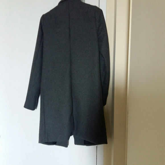 Grey coat in size extra small - Picture 3 of 5